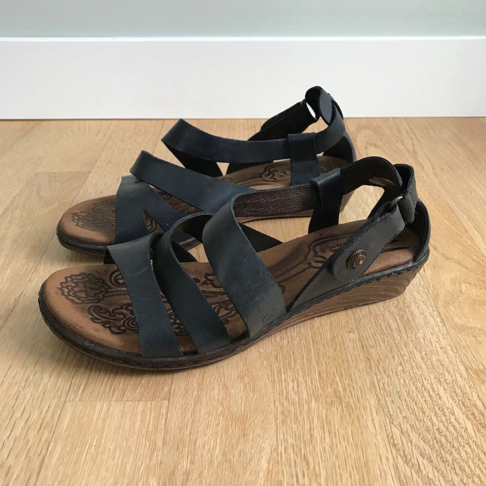 Born Leather Wedges / Sandals - Dk Navy Blue with Wood Grain - Women's 8 / EU 39